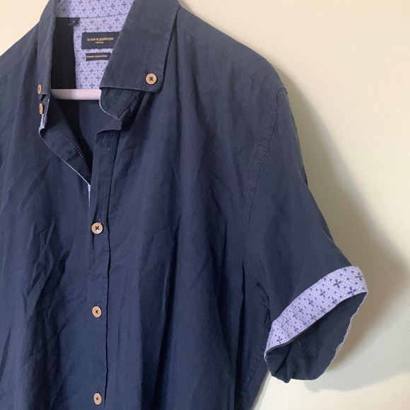 In Season Casual Button Down Size Medium - Picture 3 of 6